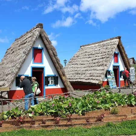 Flh Garajau Balcony With Pool شقة *